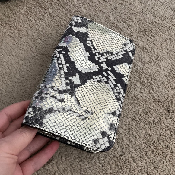 Longchamp Crossbody Clutch Bag Metallic Suede Leather - Picture 5 of 10